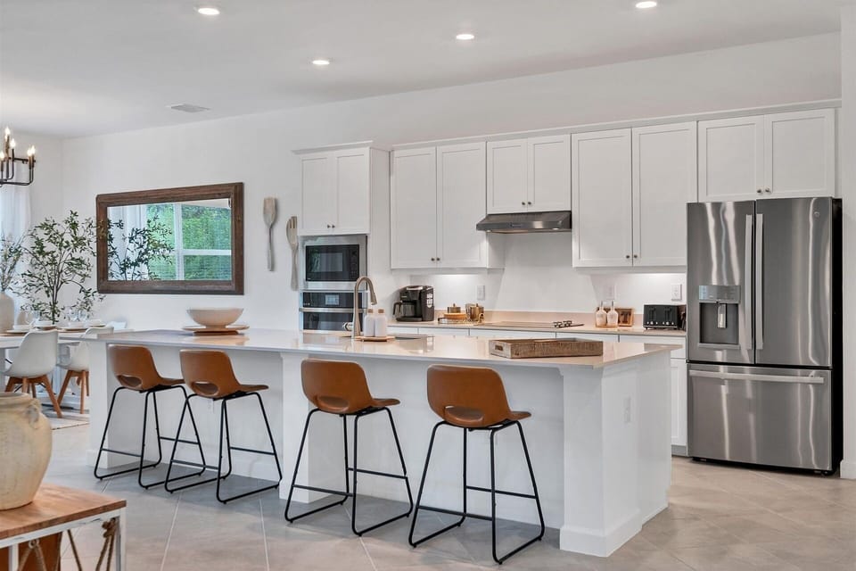 House, 3 Bedrooms | Private kitchen | Fridge, oven, stovetop, coffee/tea maker