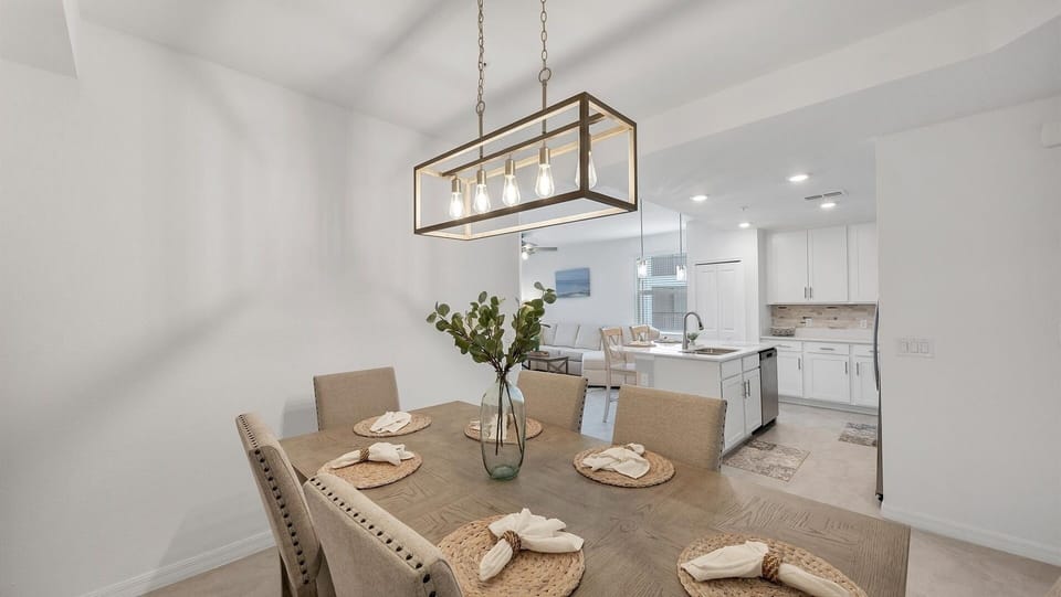 Condo, 3 Bedrooms | Dining