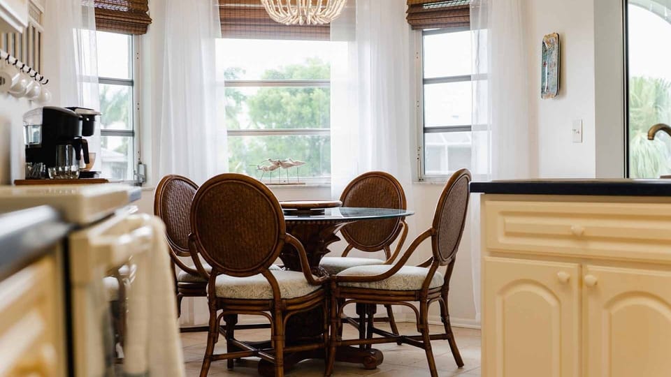 House, 2 Bedrooms | Dining