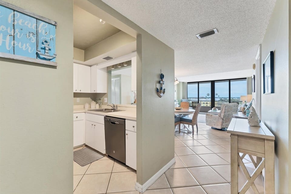 Condo, 2 Bedrooms | Private kitchen | Coffee/tea maker, fridge, oven, toaster