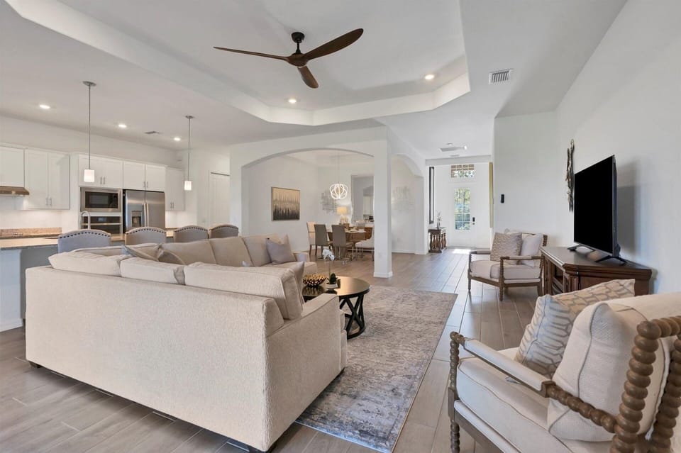 House, 3 Bedrooms | Living area | Smart TV