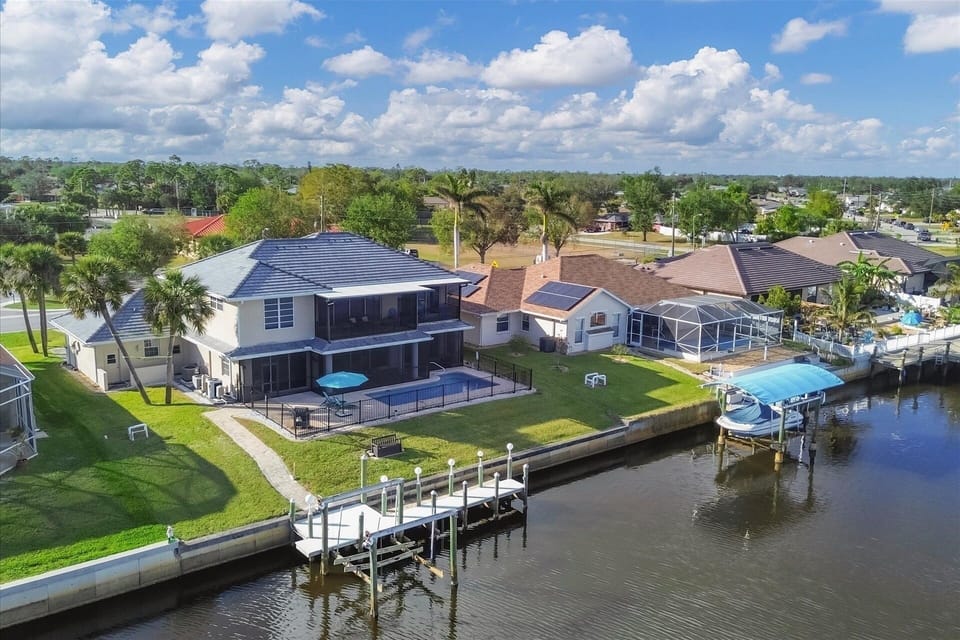 House, 4 Bedrooms | Exterior