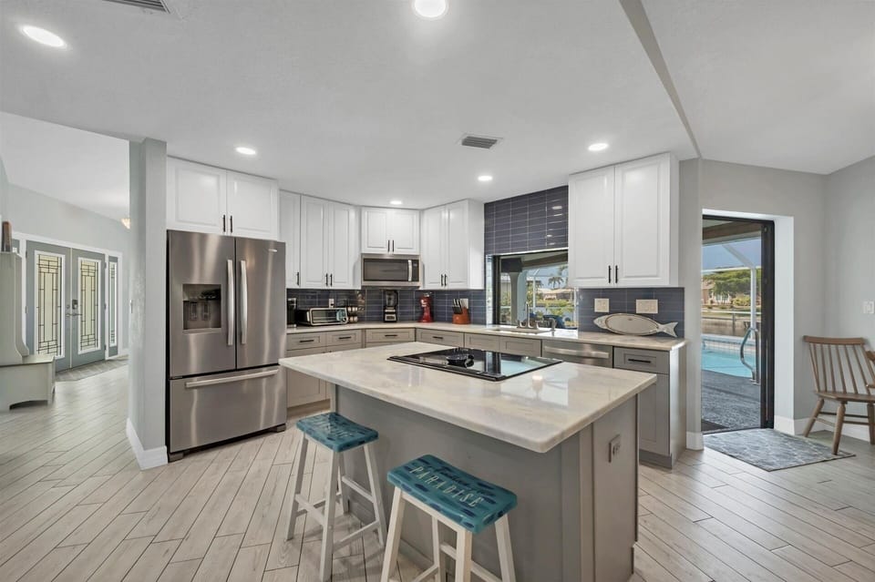 House, 3 Bedrooms | Private kitchen | Fridge, oven, coffee/tea maker, toaster