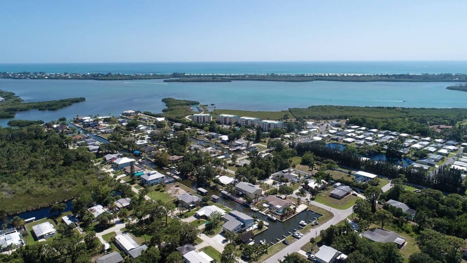 Condo, 2 Bedrooms | Aerial view