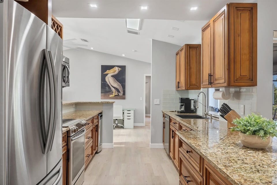 House, 3 Bedrooms | Private kitchen | Fridge, oven, coffee/tea maker, toaster