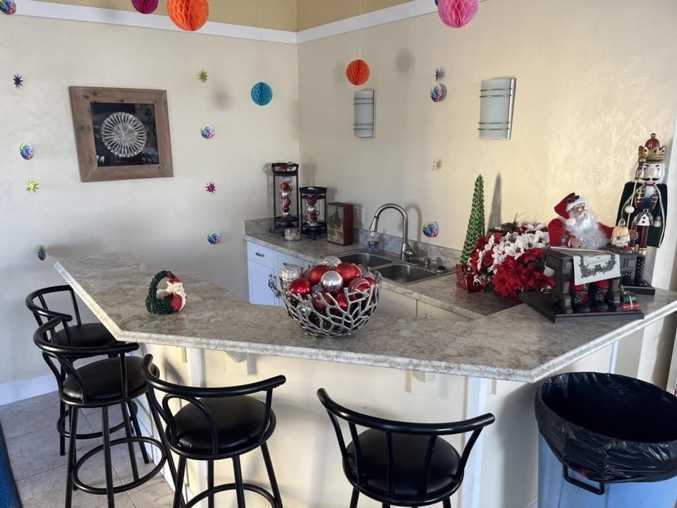 Condo, 1 Bedroom | Private kitchen