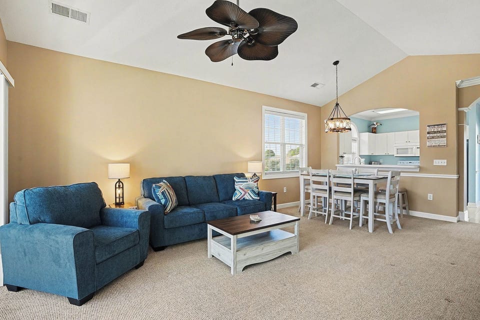 Living Room/Dining Room Area