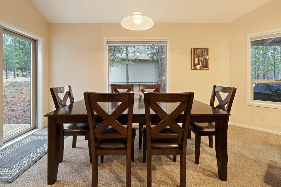 House, 3 Bedrooms | Dining
