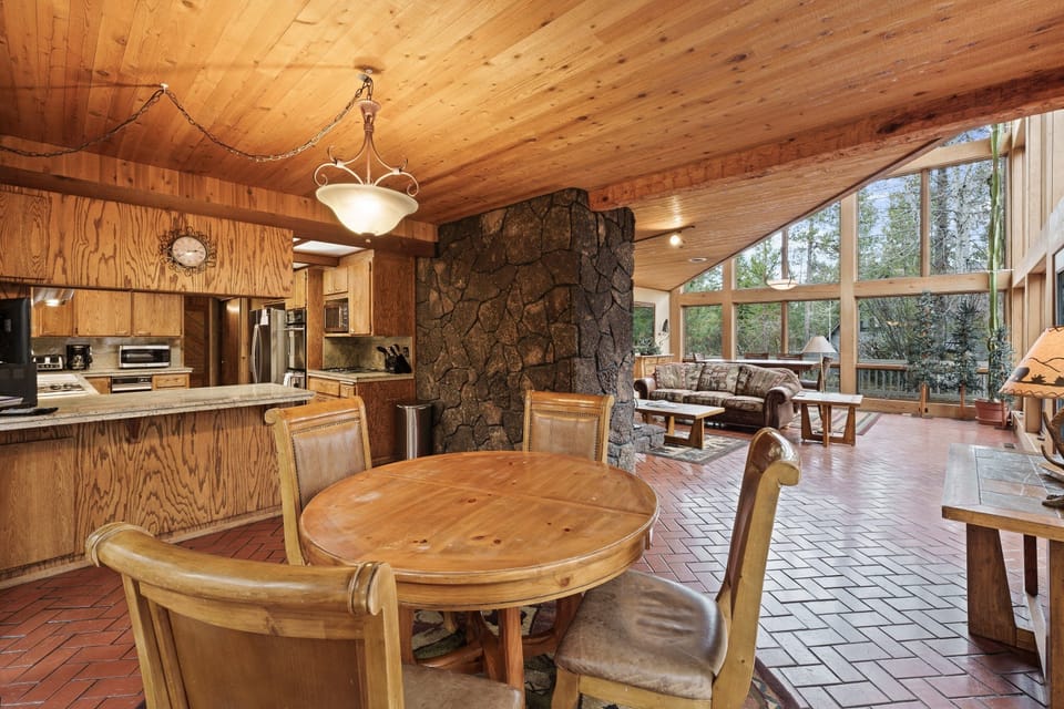 House, 4 Bedrooms | Interior