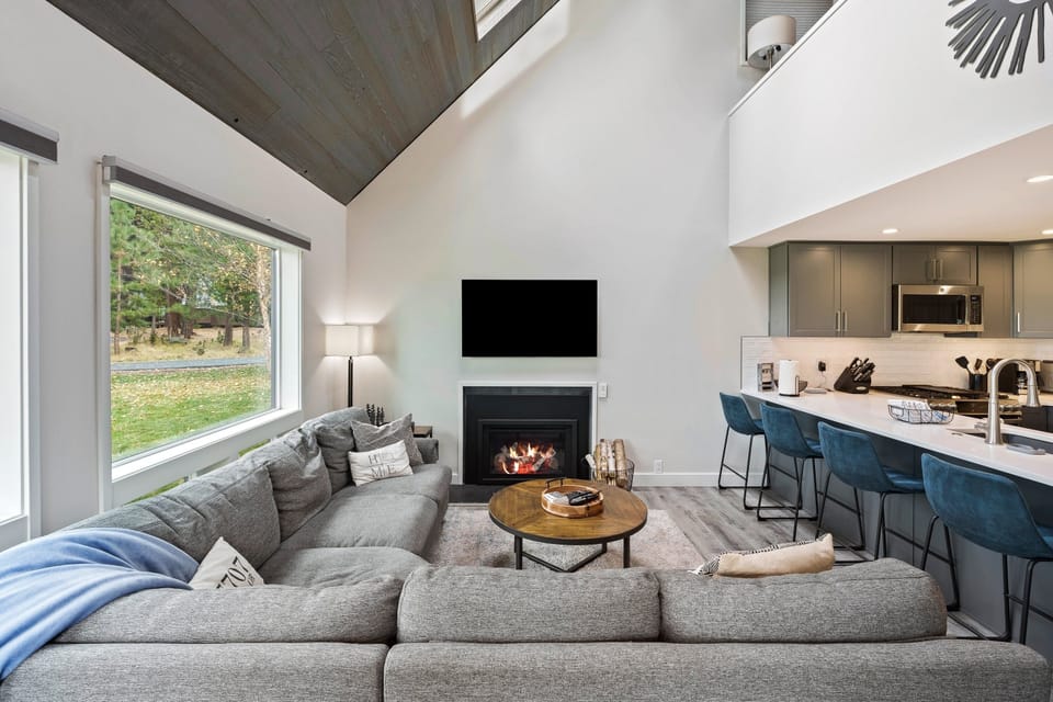 Townhome, 3 Bedrooms | Living area | Smart TV