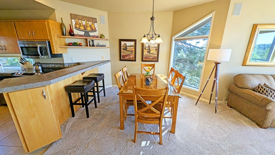 Condo, 1 Bedroom | Interior
