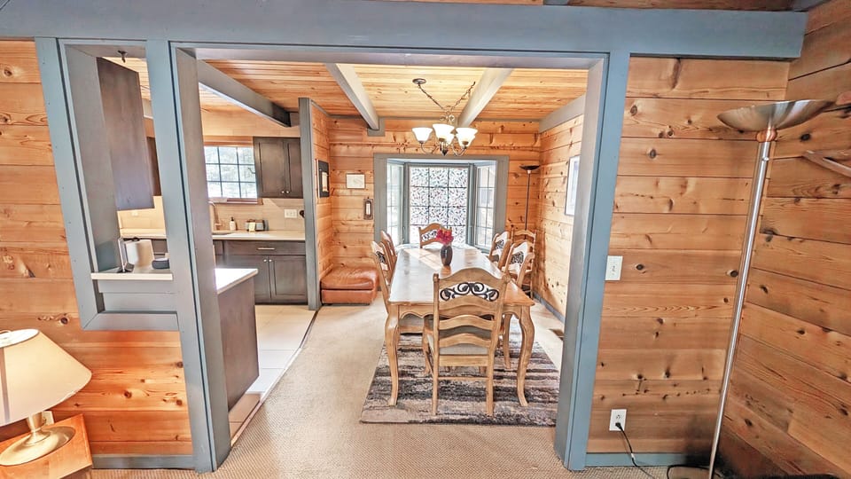 House, 2 Bedrooms | Dining
