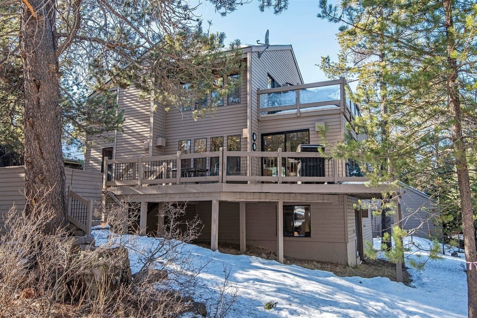 House, 5 Bedrooms | Exterior
