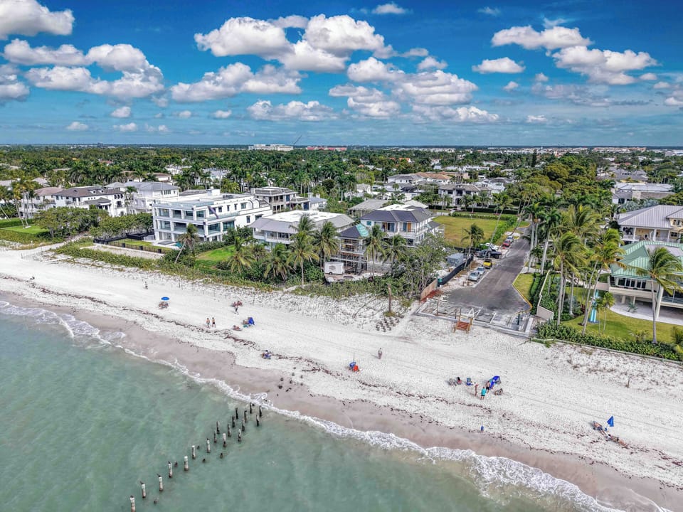 Sunset on Third - Welcome to Sunset on Third in Old Naples, just two blocks from both Fifth Avenue S and the Gulf of Mexico!