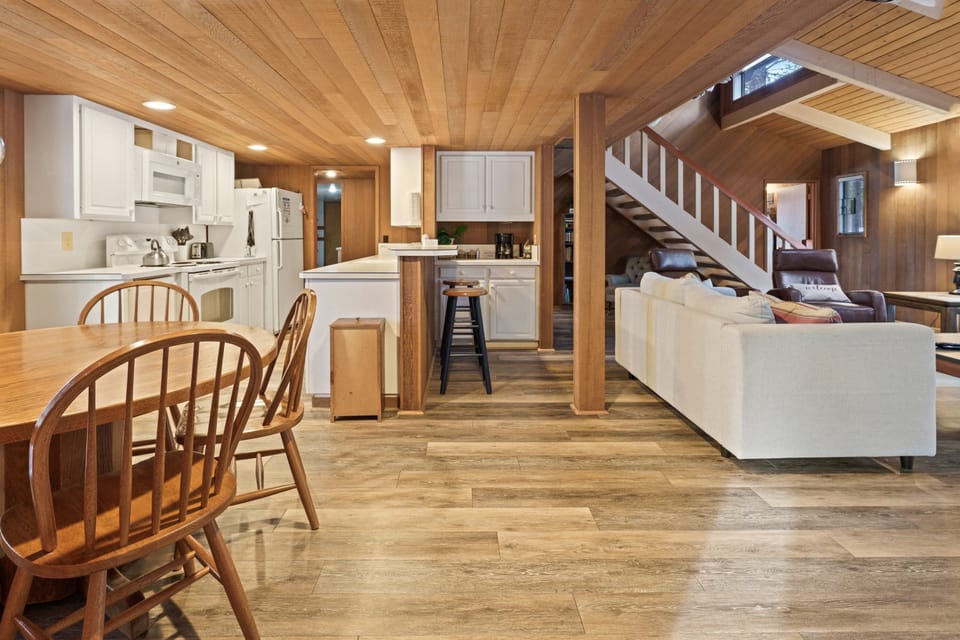 House, 4 Bedrooms | Interior