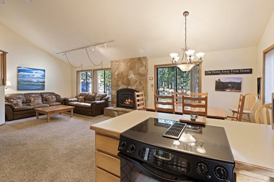 House, 4 Bedrooms | Interior