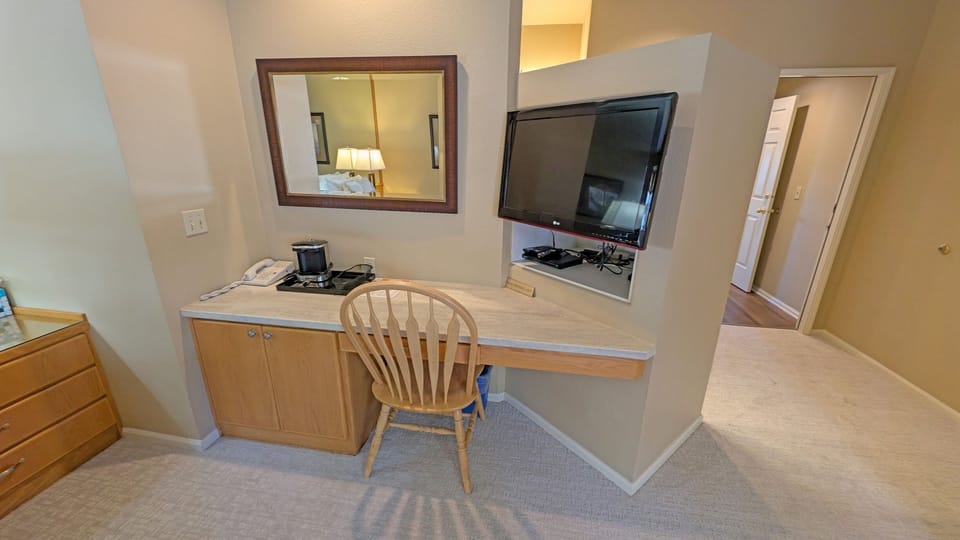 Condo, 1 Bedroom | Interior