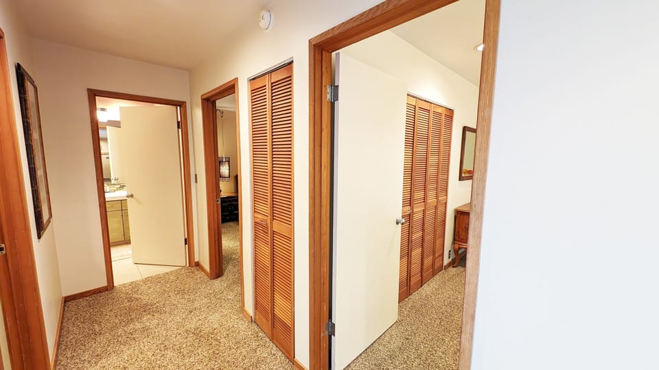 Condo, 3 Bedrooms | Interior