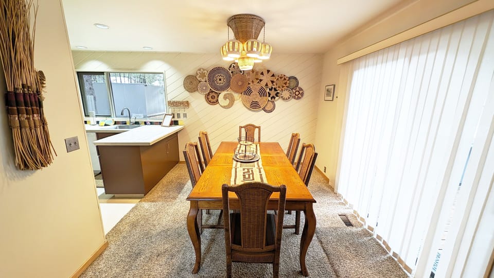 Condo, 3 Bedrooms | Dining