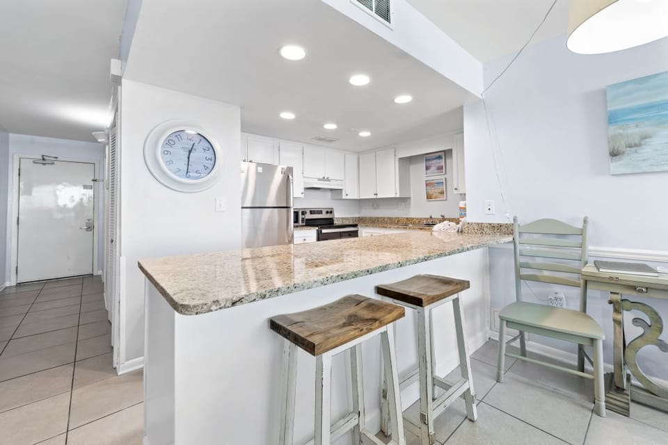 9 Island Sunrise 466 Kitchen