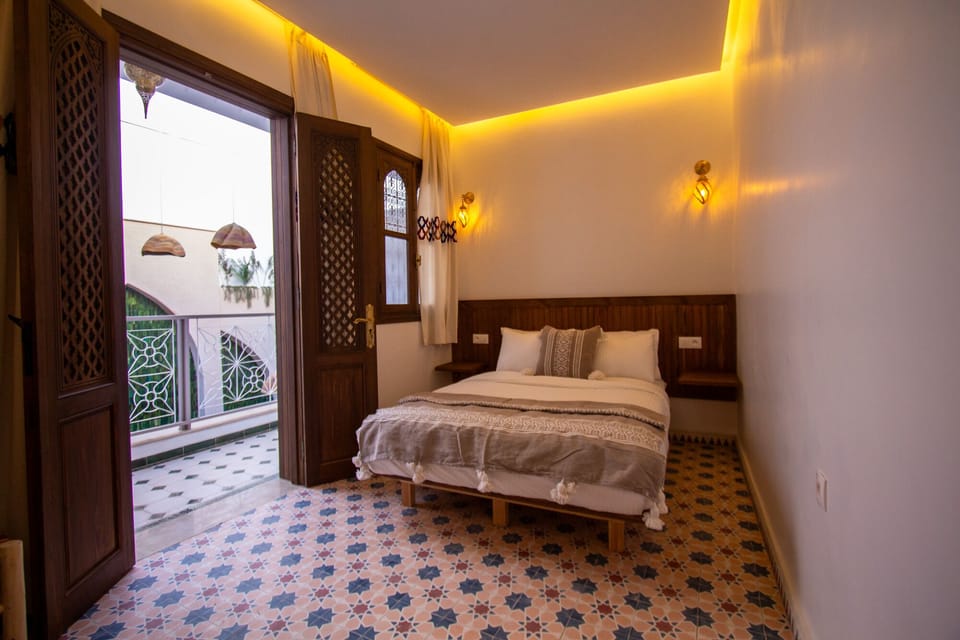 Comfort Double Room | Laptop workspace, blackout drapes, iron/ironing board, free WiFi