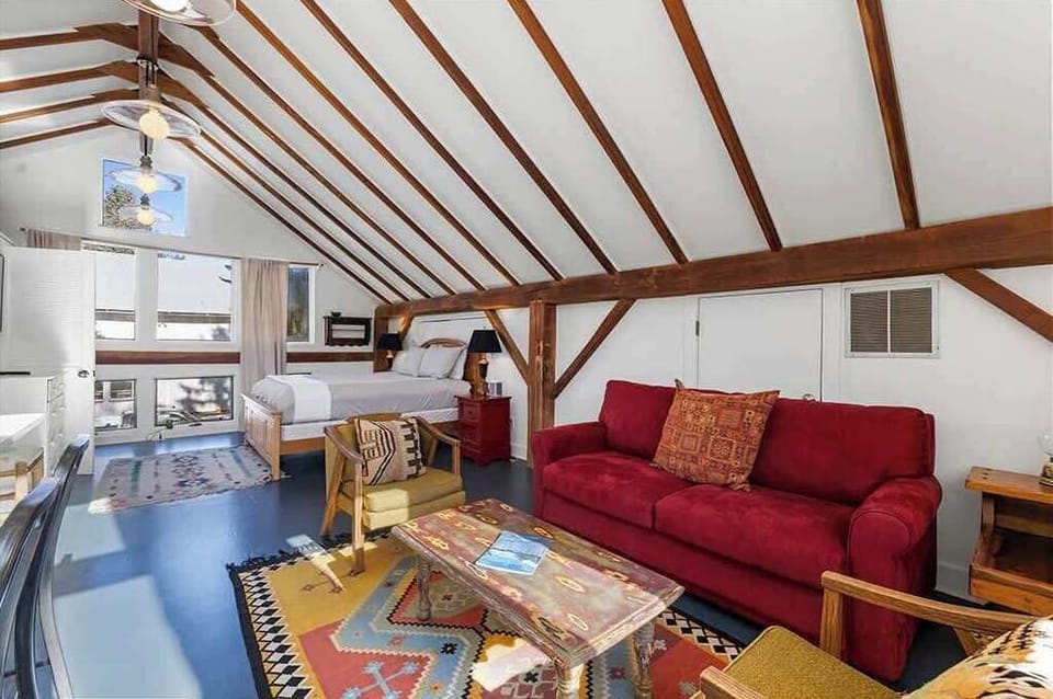 The Loft’s sleeping nook and lounge blend together for easy, relaxed mornings.
