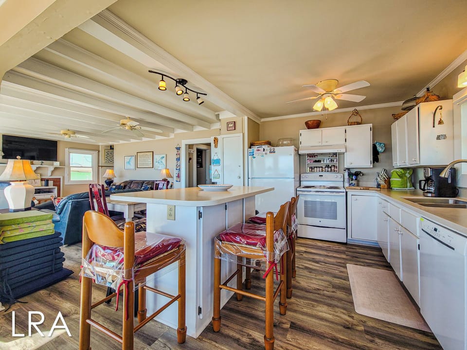 411 N Anderson Blvd (Velveteen Rabbit [Int]) - watermarked-21