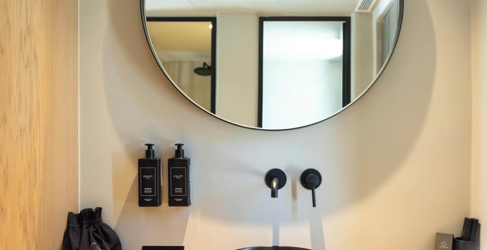 Double Room, Jetted Tub | Bathroom | Shower, hair dryer, towels, soap