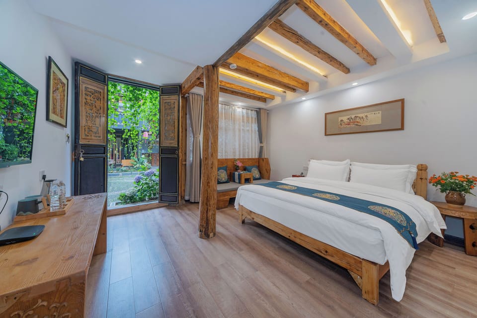 Basic Double Room, Balcony, Courtyard View | WiFi (free)