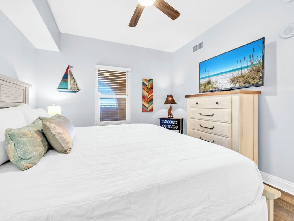 Guest bedroom