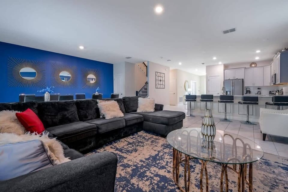 House (Multiple Bedrooms) | Living area | TV