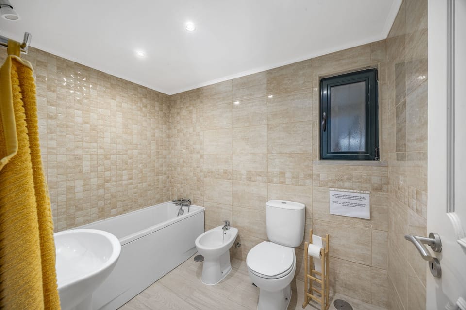 Joliet in Vilamoura With 4 Bedrooms and 3 5 Bathrooms Villa in Quarteira
