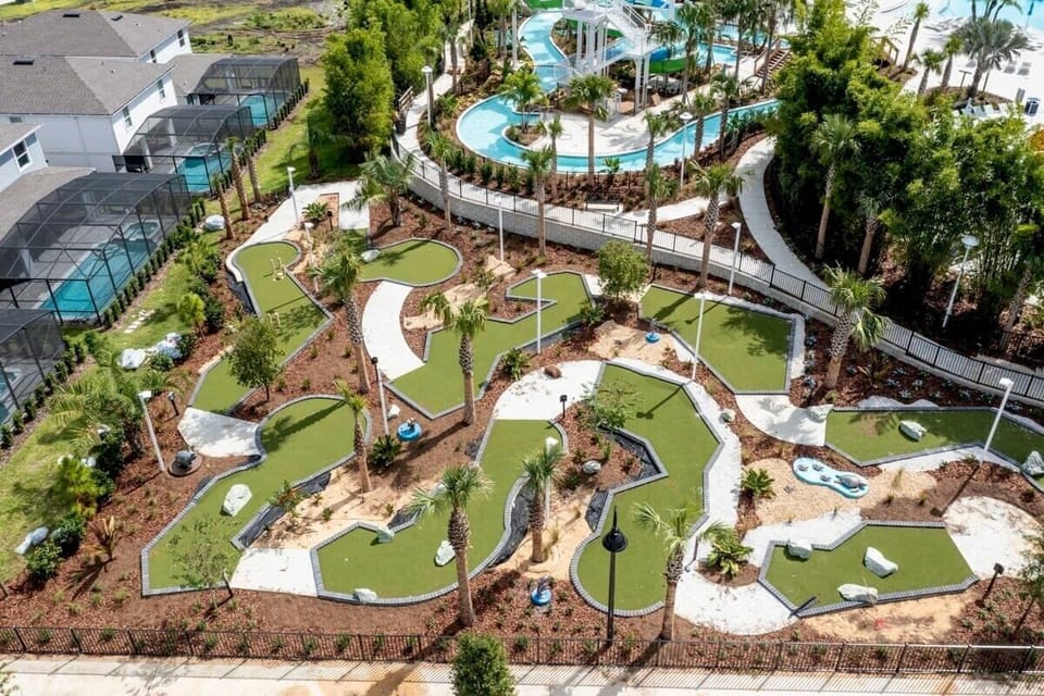 Mini-golf