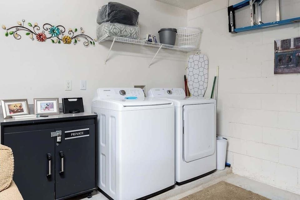 Entertaining Game Room 4BR Near Disney Cottage in Kissimmee