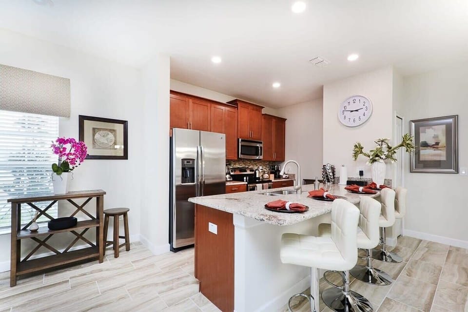 Villa (5 Bedrooms) | Private kitchen | Microwave, oven, highchair, blender