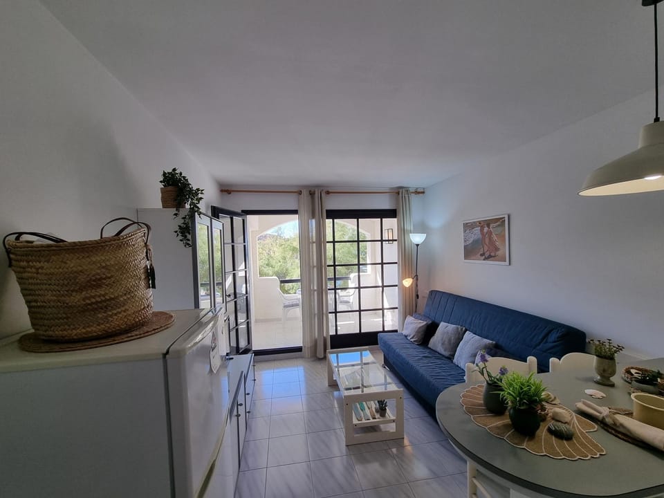 Apartment with sea view terrace and pool 50m from the beach Apartment in L'Escala