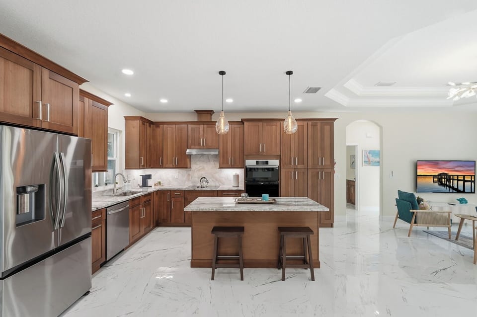 Open kitchen & living space ready for easy group hangouts.