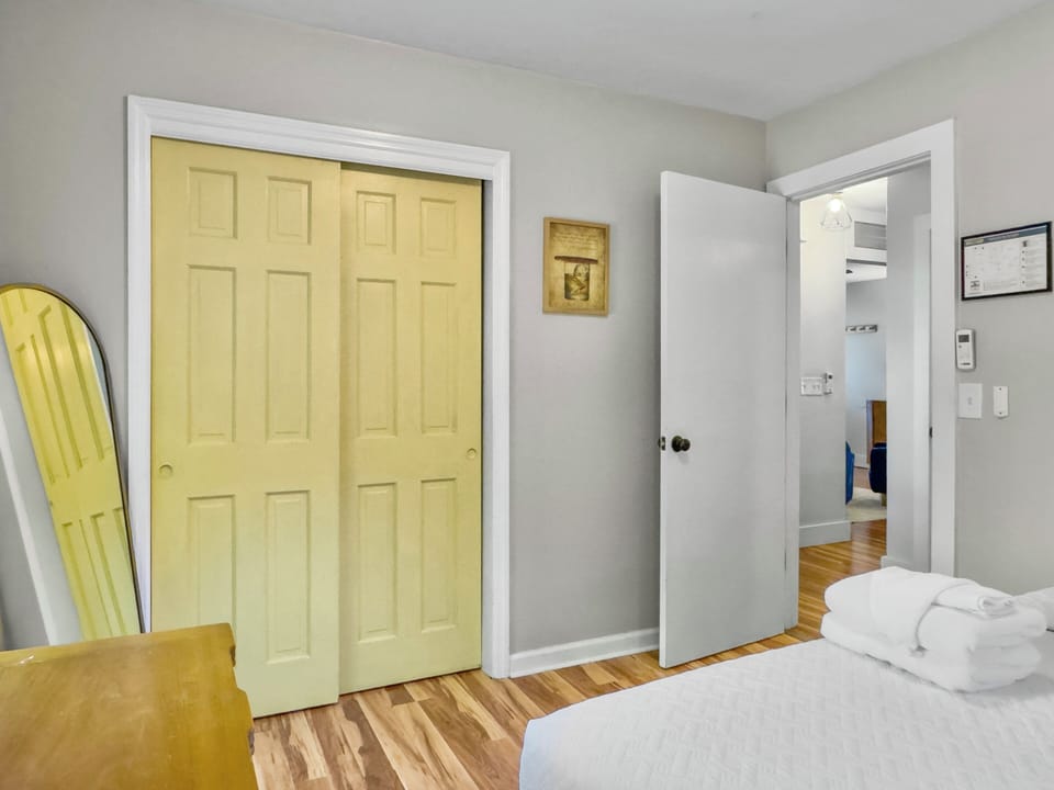 Second bedroom