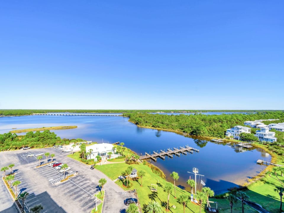 Condo, 1 King Bed (Pinnacle Port PH-36 - Caspian Pearl) | Aerial view