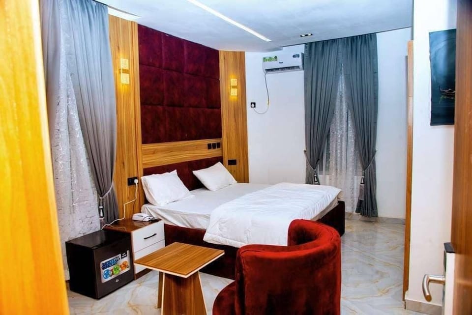 Executive Single Room | Desk, laptop workspace, free WiFi