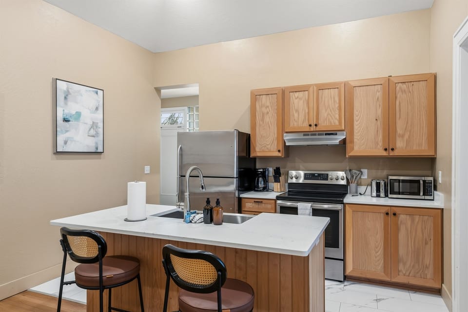 Unit 1: Kitchen Area