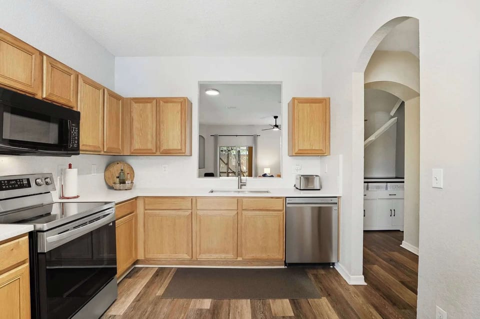 Fully equipped kitchen 