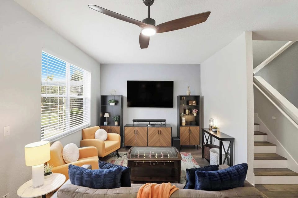 Living area with Smart TV