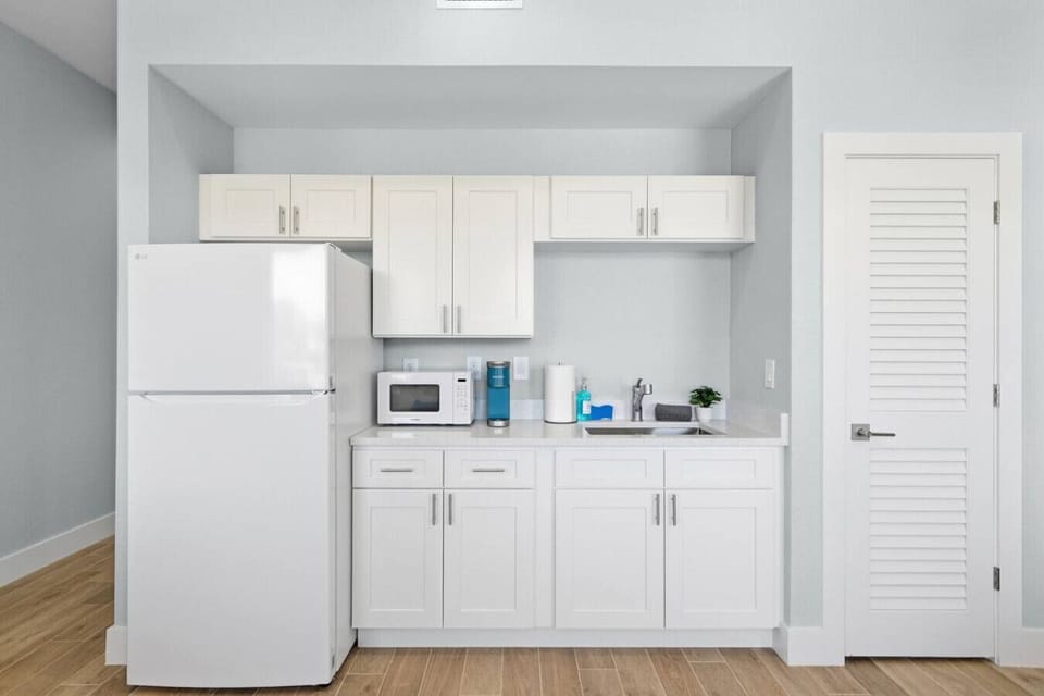 Boutique style kitchenette.