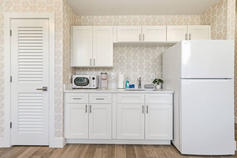 Boutique style kitchenette.