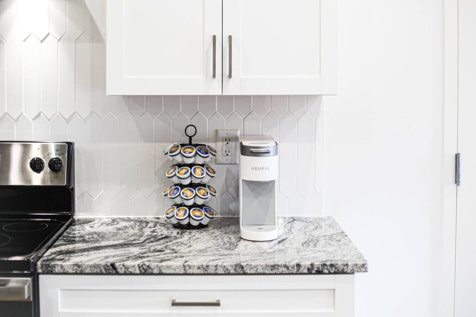 We are happy to provide Keurig and coffee pods for you!