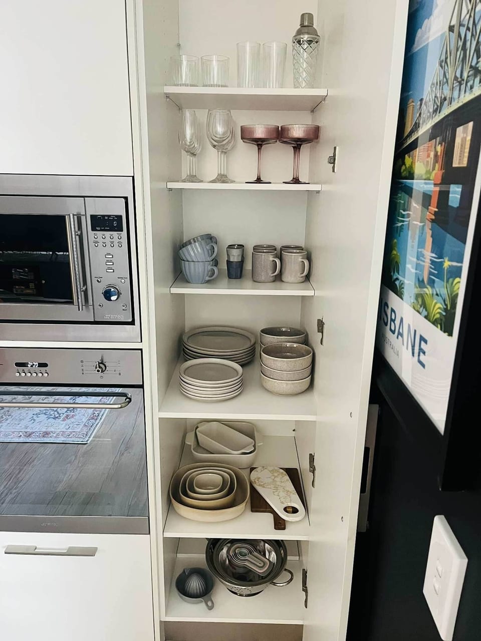 Crockery & Glasses