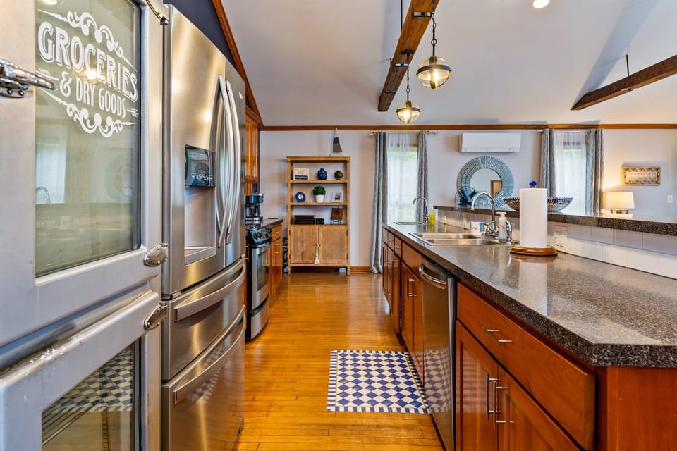 Sprawling fully stocked kitchen
