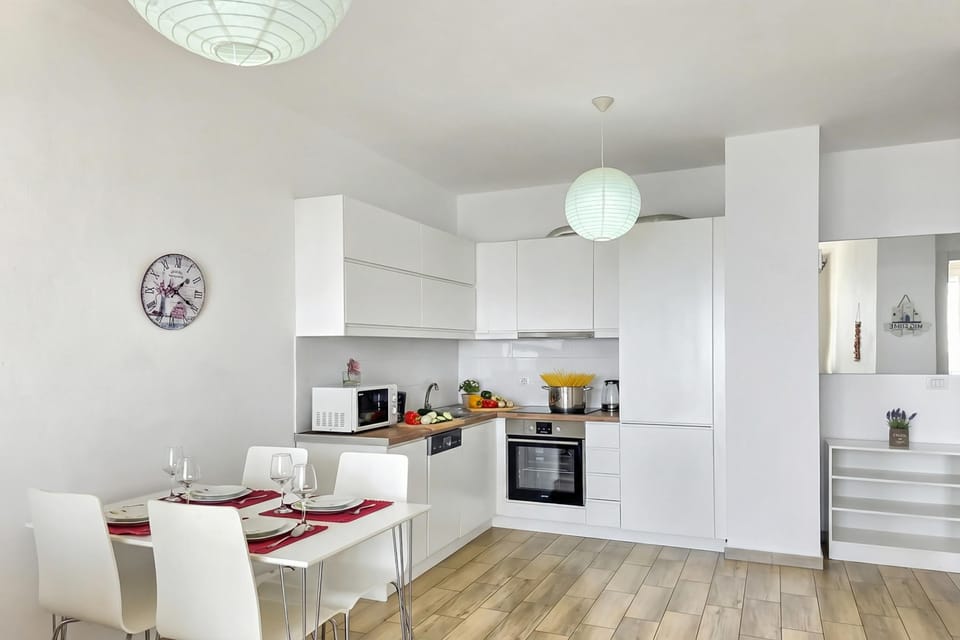 Kitchen and dining area