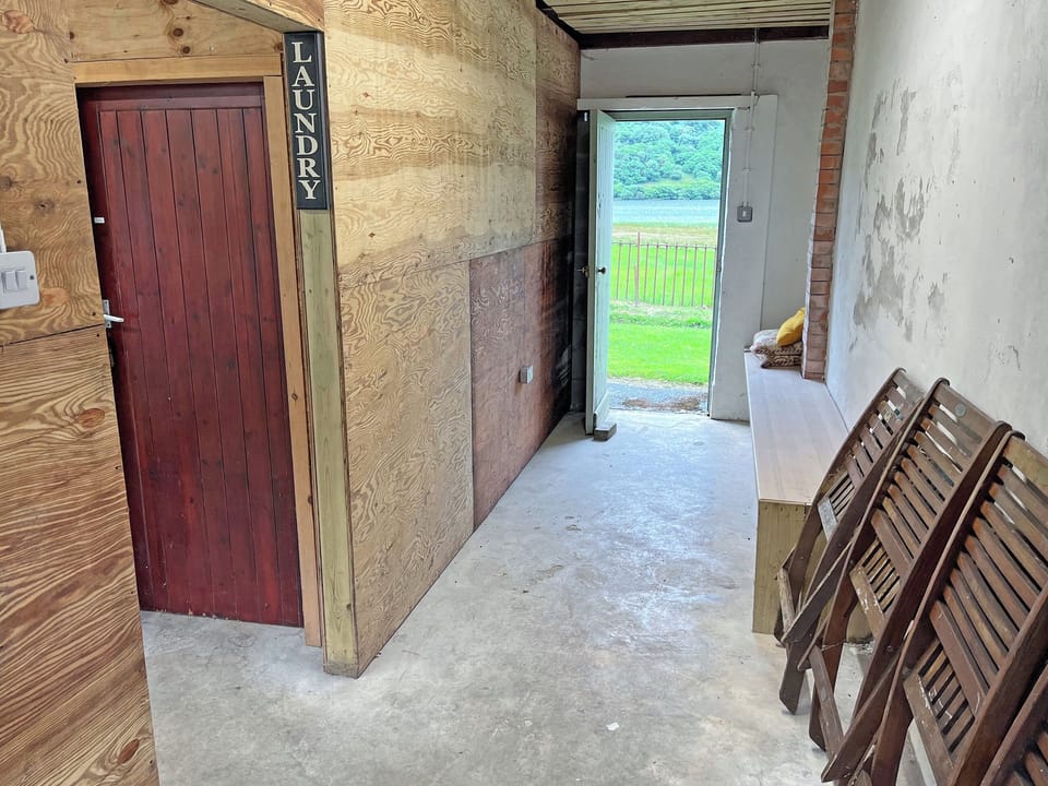 Useful and secure bike storage with access to exterior of property with lockable | Wenallt Cottage, Nantlle, Snowdonia National Park